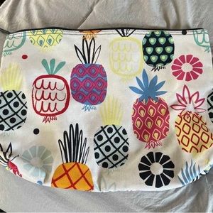 Thirty One Pinneaple Makeup Bag